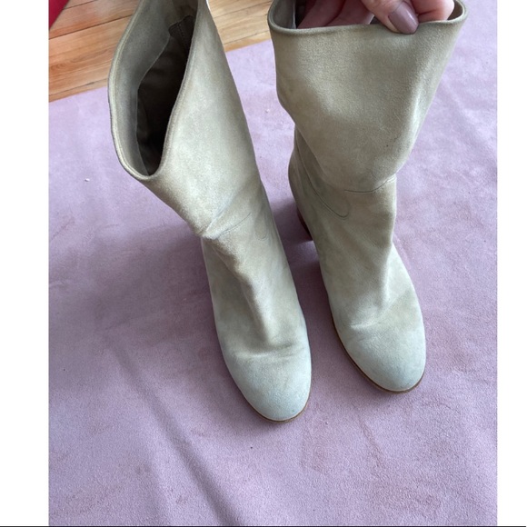 CHANEL soft suede nude booties - Picture 6 of 9